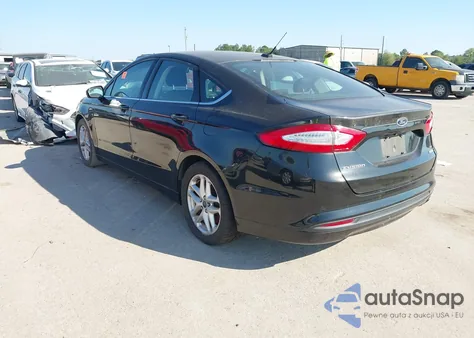 2014 Ford Fusion Se z USA, uszkodzony, nr VIN 3FA6P0HR2ER188168